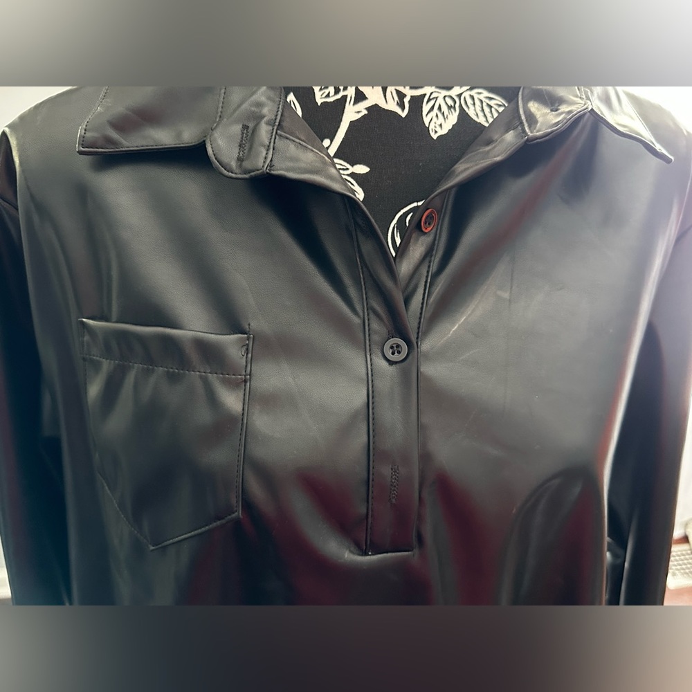 Leather Top - Picture 3 of 3